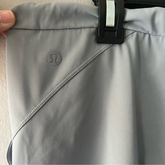 Lululemon Grey Stretch High Rise Cropped Pants size 6 - Picture 5 of 6